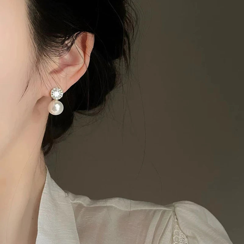 Zircon Round Pearl Earrings