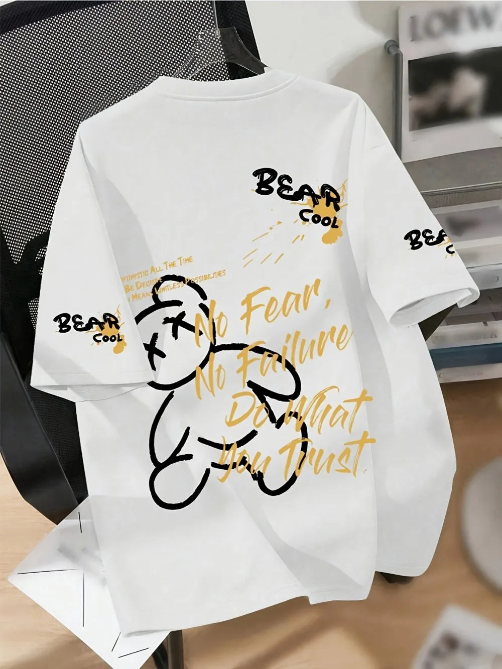 Summer men's round neck breathable T-shirt